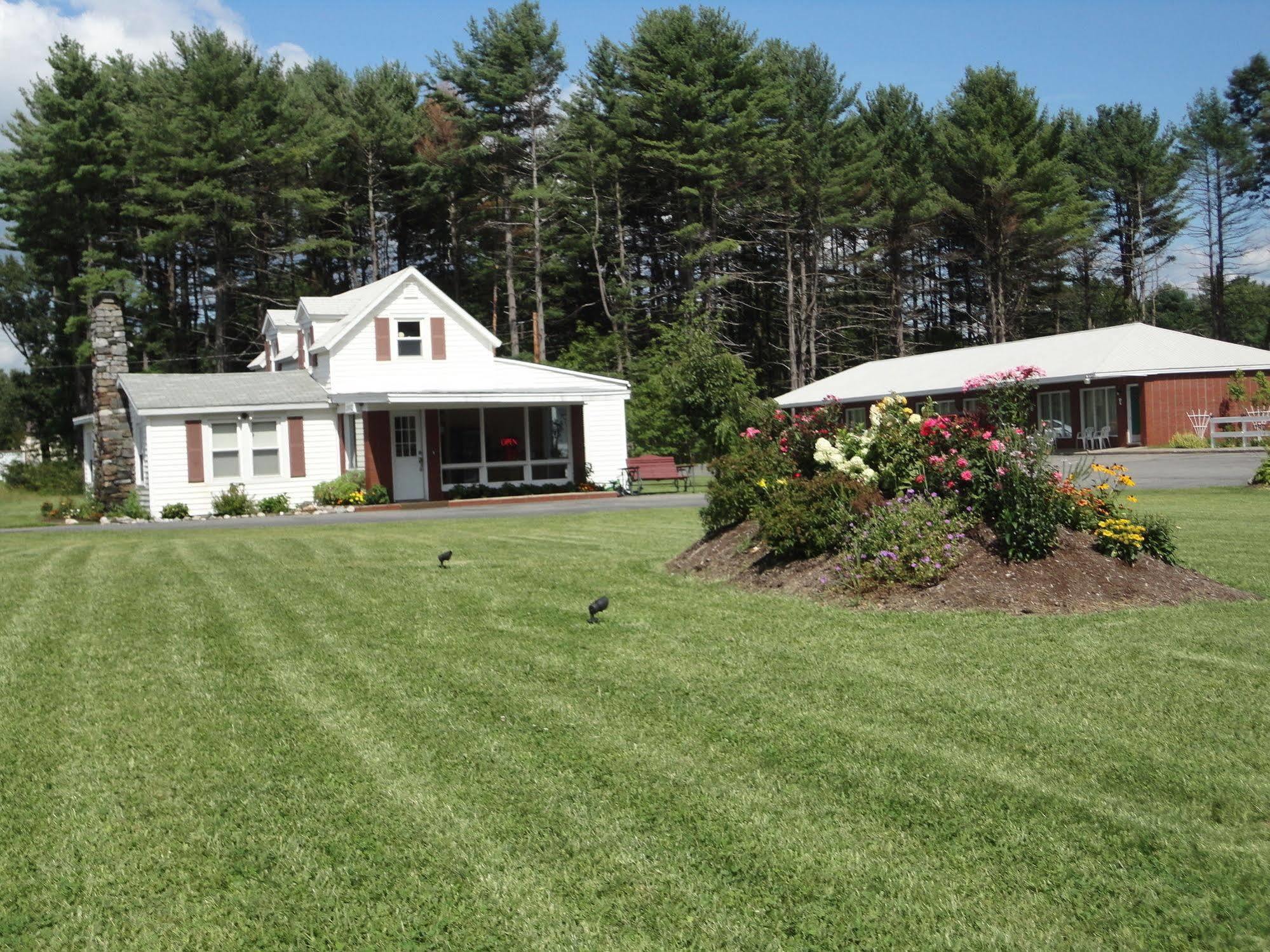 Sara Glen Motel - Saratoga Springs-Glens Falls Fort Edward Exterior photo
