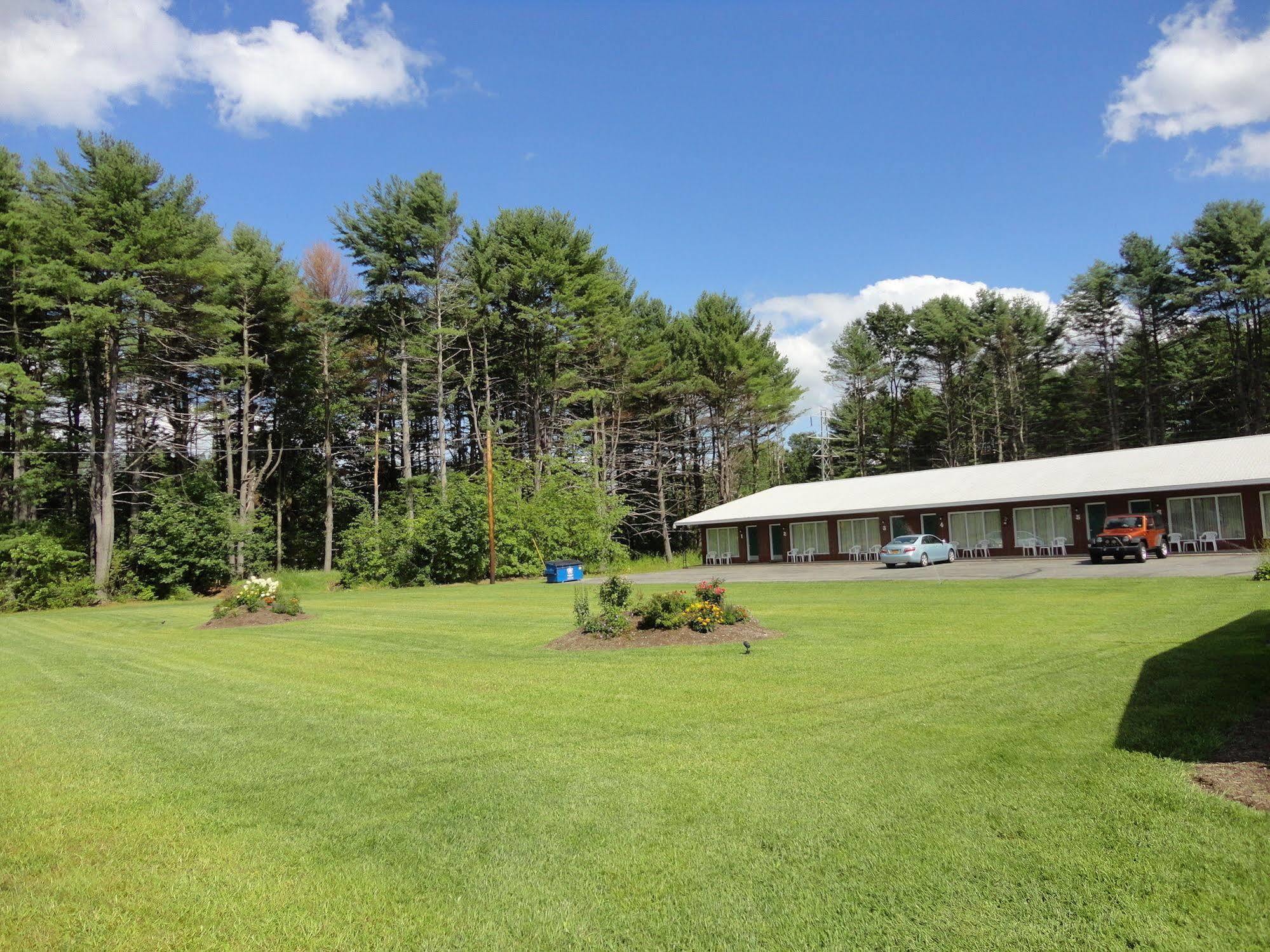 Sara Glen Motel - Saratoga Springs-Glens Falls Fort Edward Exterior photo