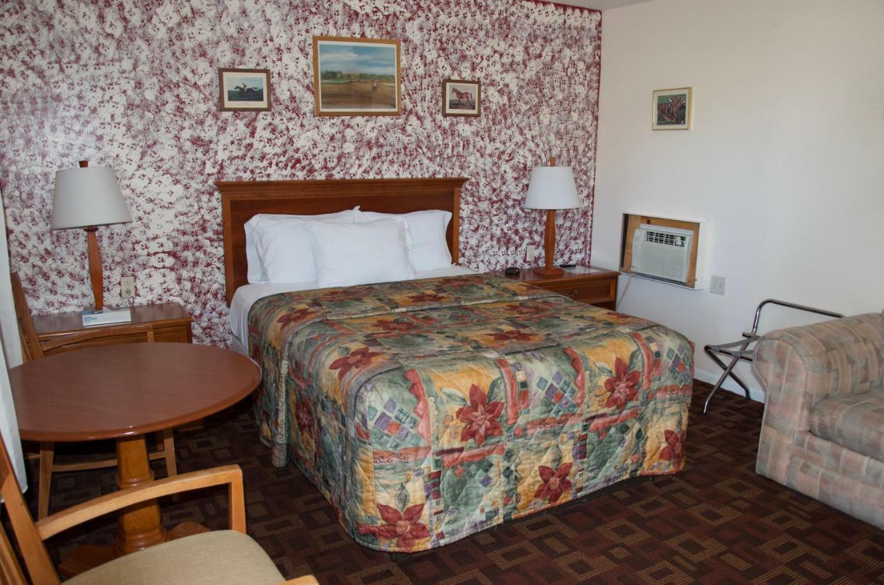 Sara Glen Motel - Saratoga Springs-Glens Falls Fort Edward Exterior photo